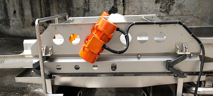 振動電機(jī)安裝在兩側(cè)和頂部的功效是什么